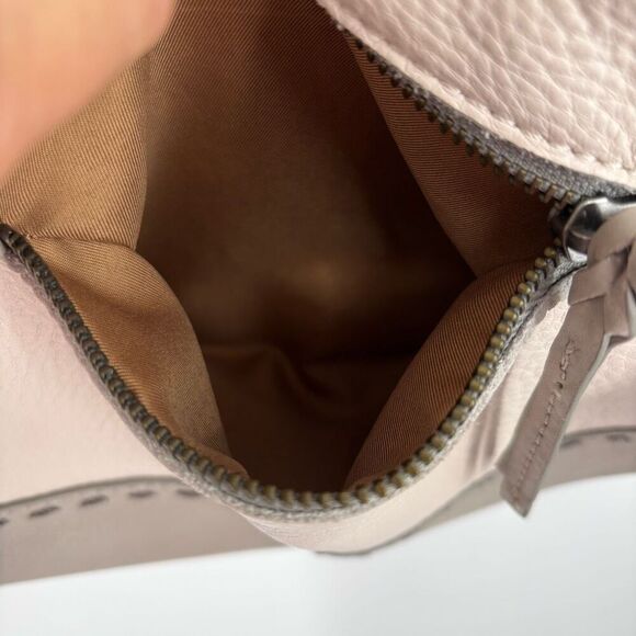 The Sak Indio Leather Bucket Shoulder Bag White Gray - Picture 15 of 15